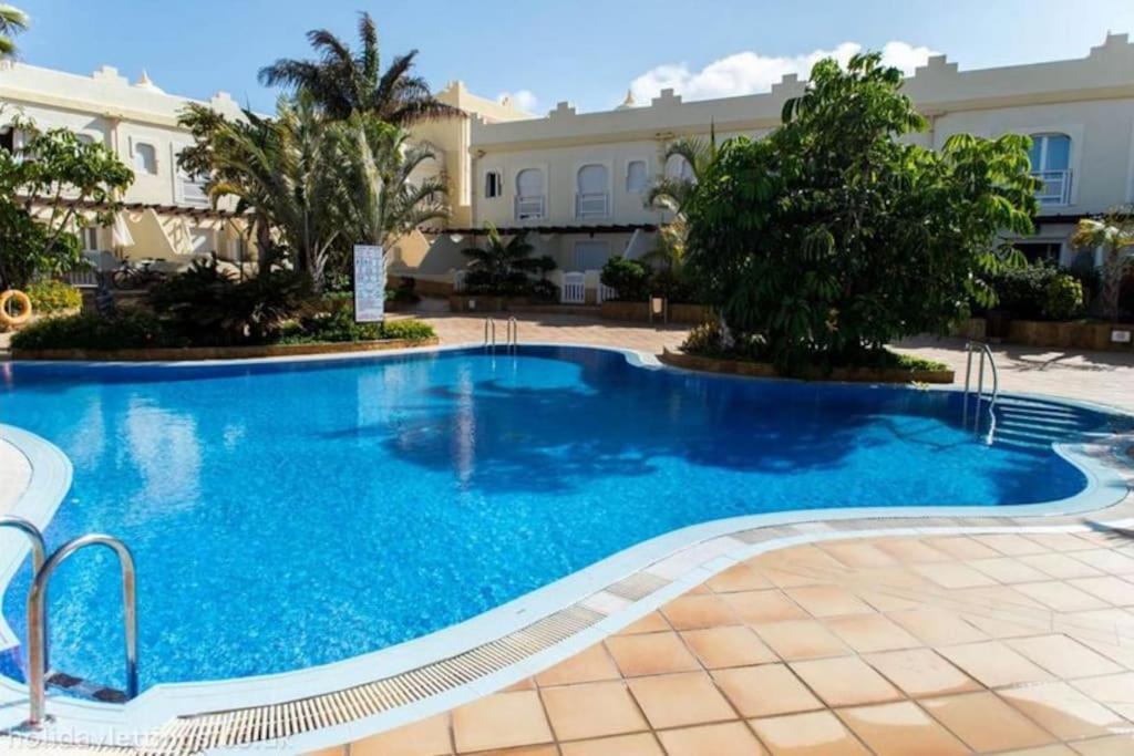 Casa Donn - El Sultan 63 - Luxury 3 Bed Villa With Fast Fibre Internet Corralejo Exterior photo