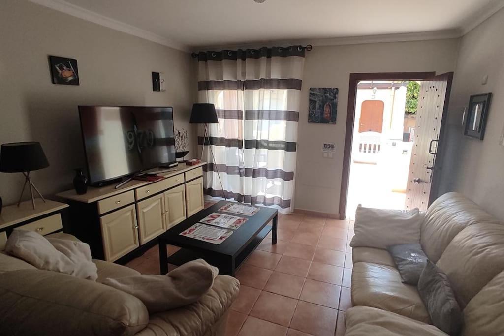 Casa Donn - El Sultan 63 - Luxury 3 Bed Villa With Fast Fibre Internet Corralejo Exterior photo